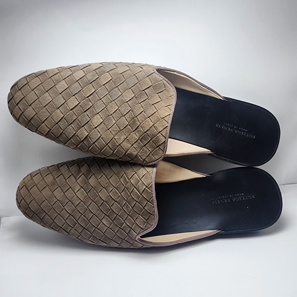 Bottega Veneta Women's Intrecciato Weave Suede Mules Size US 10 EU40